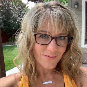 Meet your Posher, Brandy